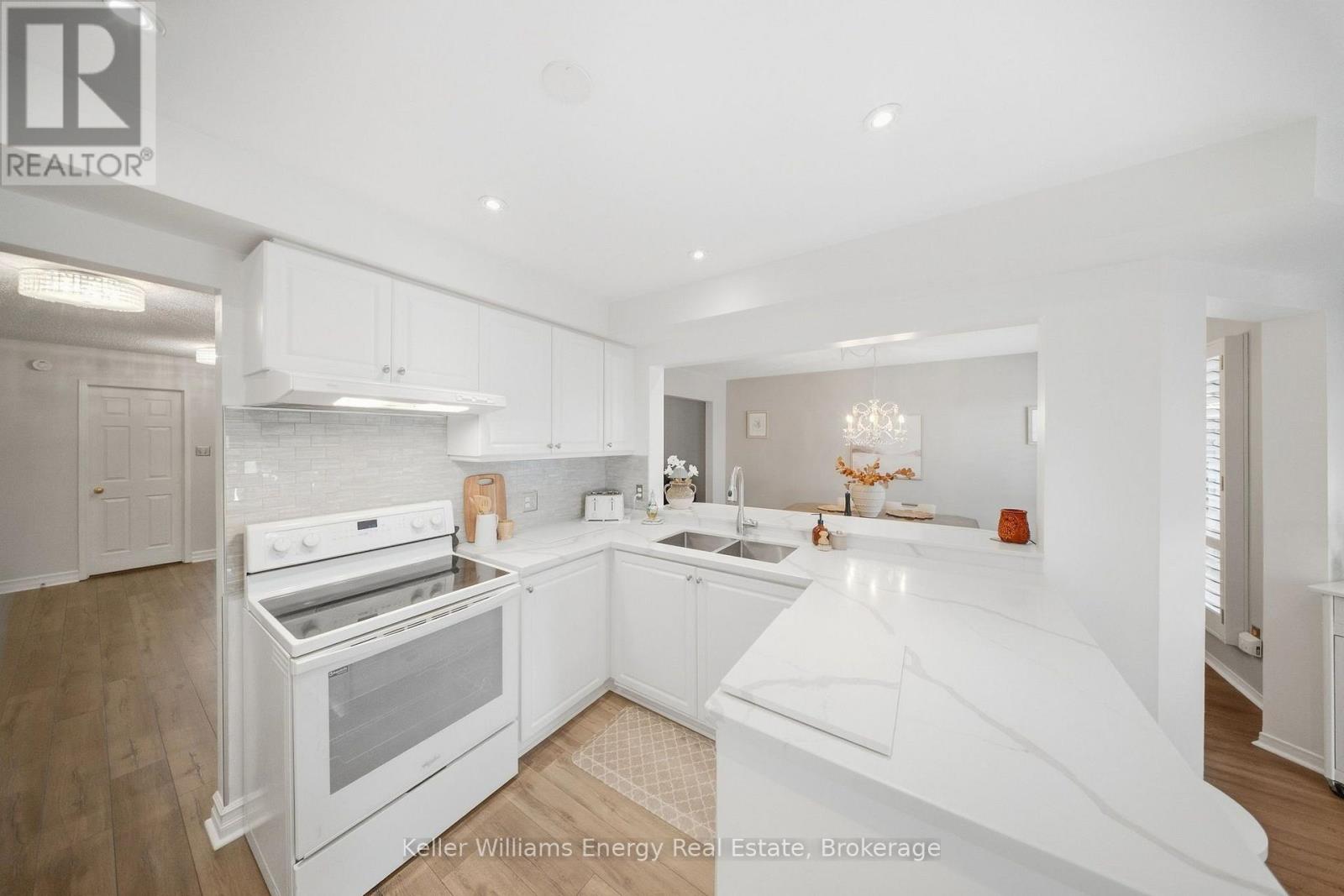 1083 Ridge Valley Drive, Oshawa, Ontario  L1K 2E2 - Photo 17 - E13823498