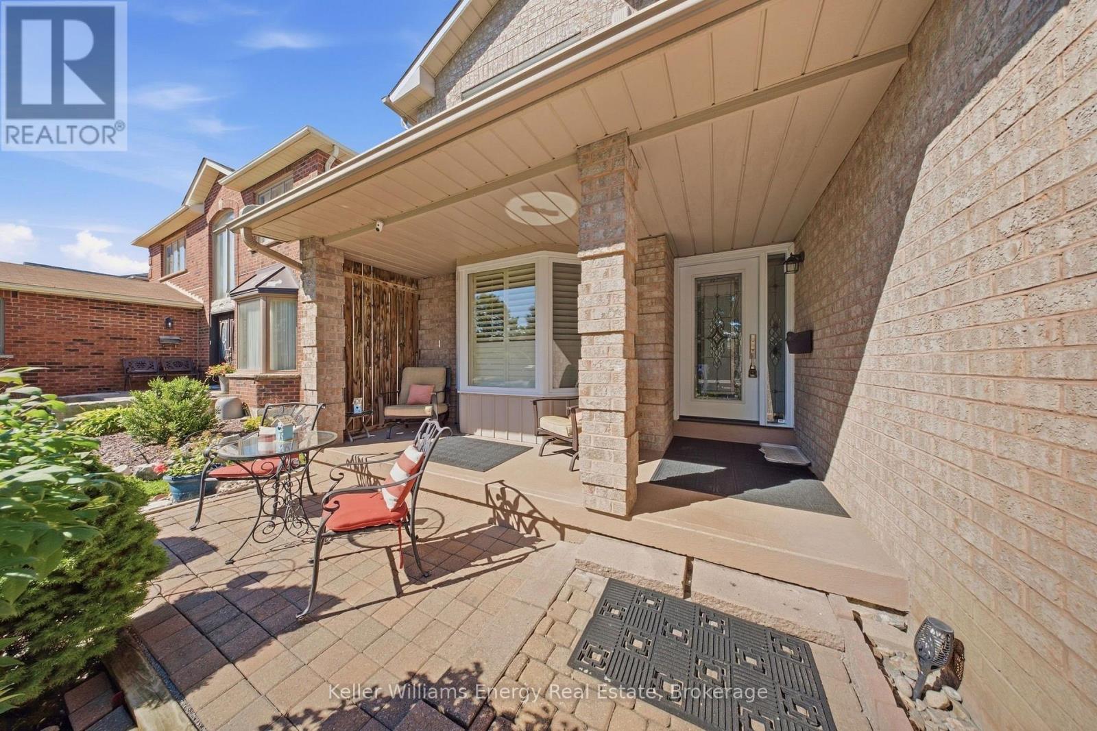 1083 Ridge Valley Drive, Oshawa, Ontario  L1K 2E2 - Photo 2 - E13823498
