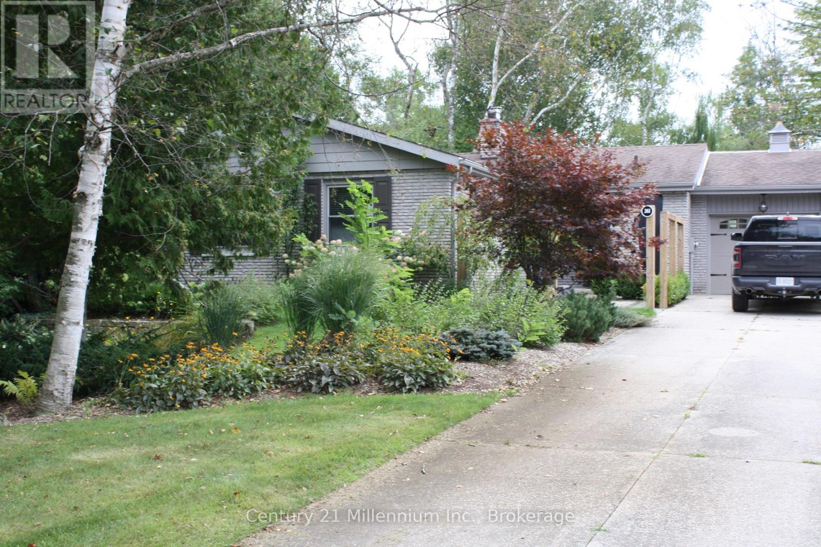 361 Tyendinaga Drive N, Saugeen Shores, Ontario  N0H 2L0 - Photo 1 - X13823236