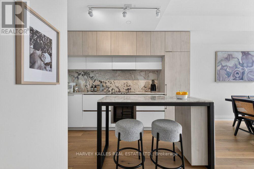 510 - 151 Avenue Road, Toronto, Ontario  M5R 0B8 - Photo 2 - C13823492
