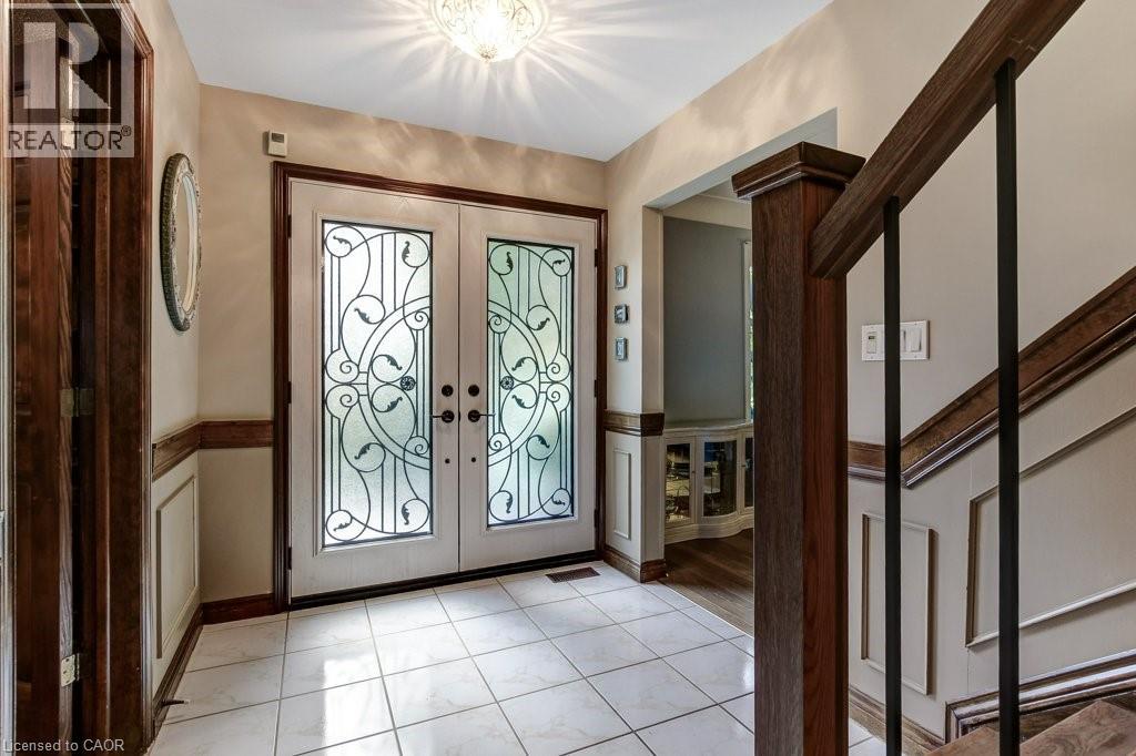 215 Briar Hill Crescent, Ancaster, Ontario  L9G 3M9 - Photo 3 - 40841684