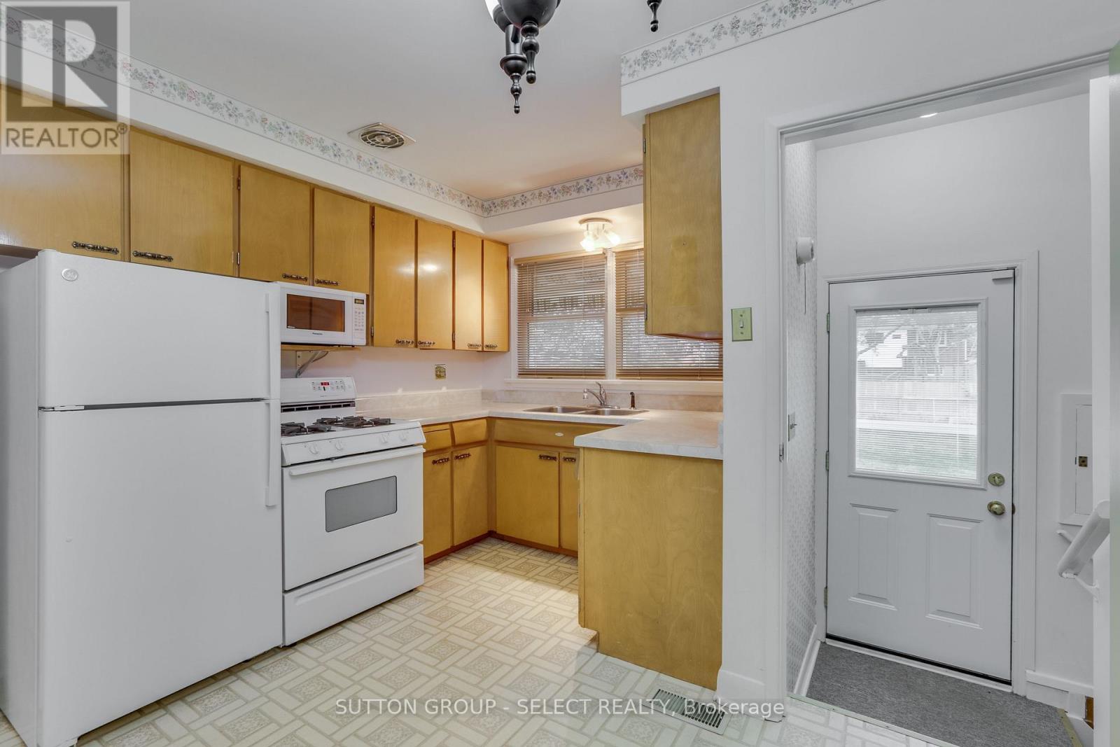 49 Mcleod Crescent, London North, Ontario  N5X 1S7 - Photo 15 - X13823344