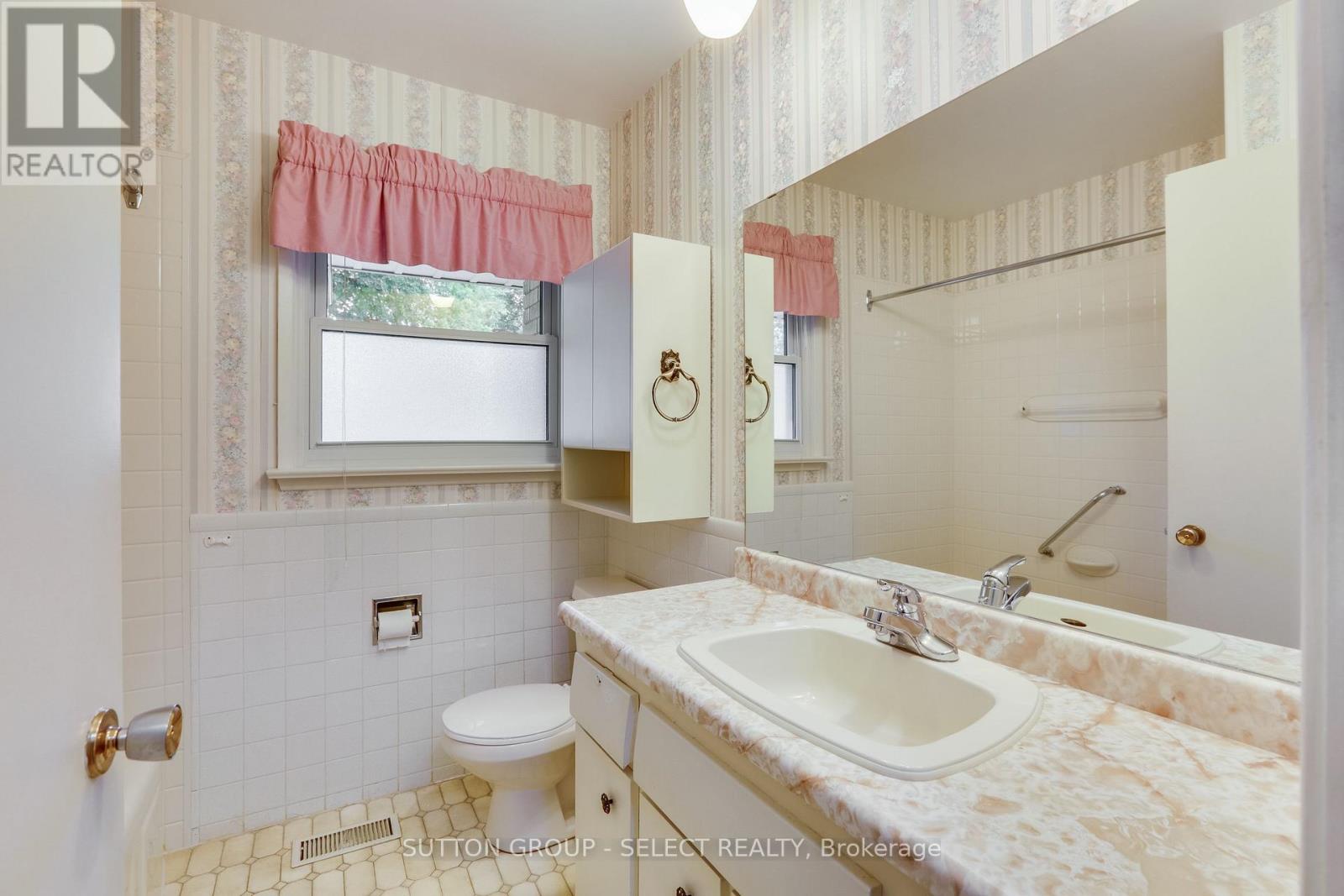 49 Mcleod Crescent, London North, Ontario  N5X 1S7 - Photo 18 - X13823344