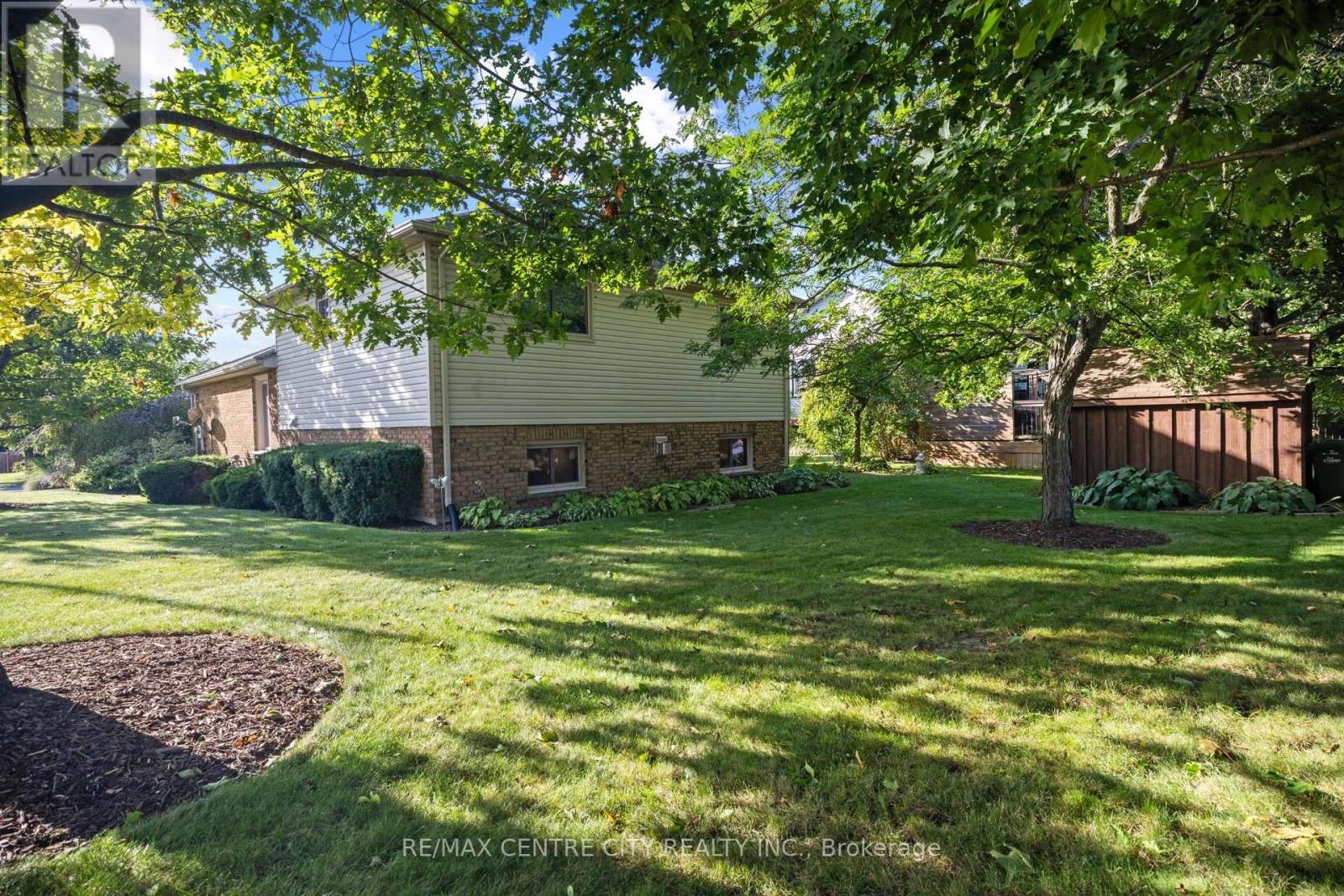 25 Daugherty Drive, St. Thomas, Ontario  N5R 4W4 - Photo 30 - X13823356