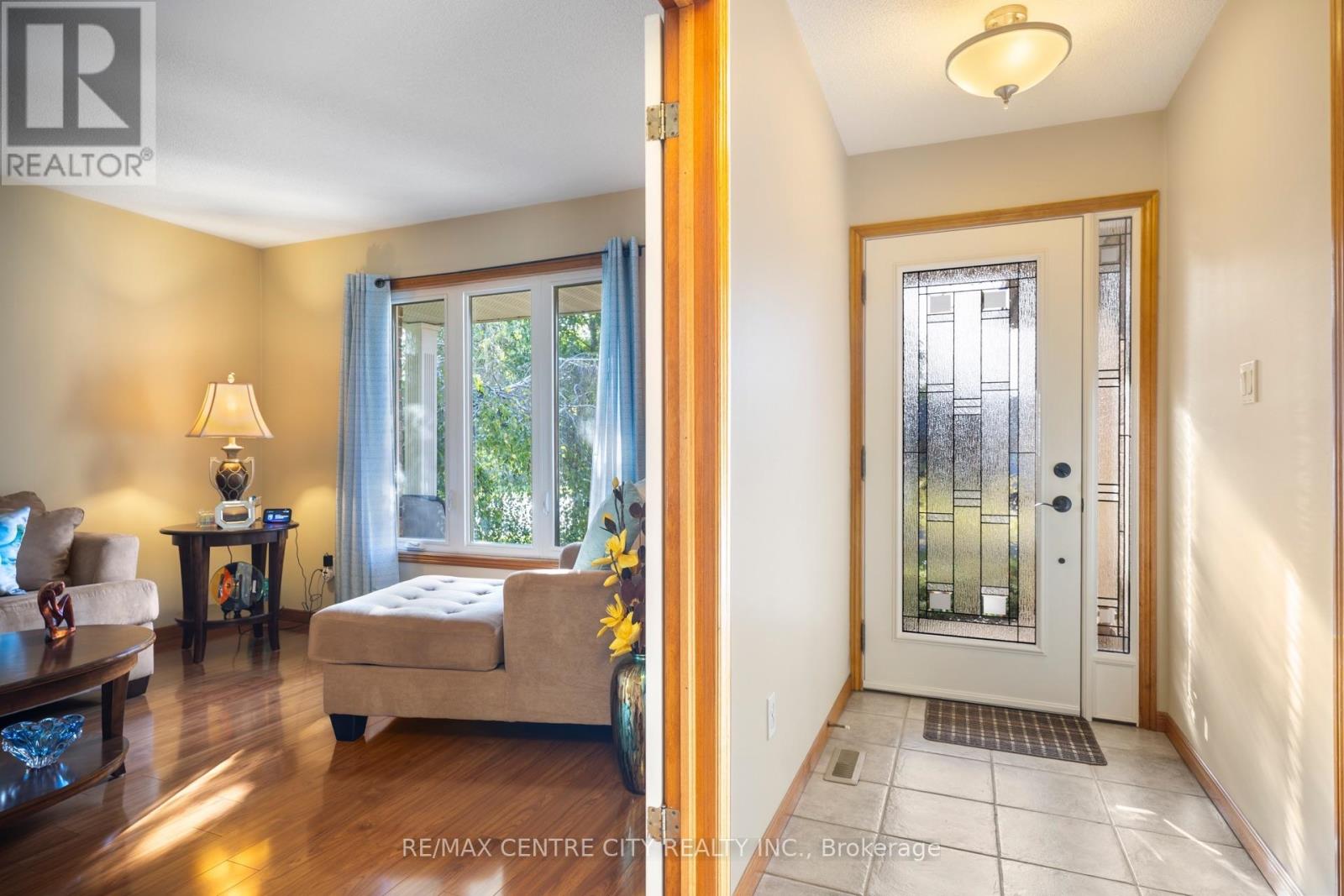 25 Daugherty Drive, St. Thomas, Ontario  N5R 4W4 - Photo 4 - X13823356