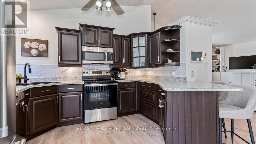 3 Cottonwood Drive, St. Thomas, Ontario  N5P 4M3 - Photo 12 - X13823530