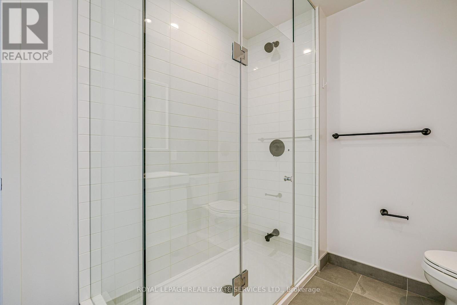131 - 156 Logan Avenue, Toronto, Ontario  M4M 0E4 - Photo 18 - E13823188