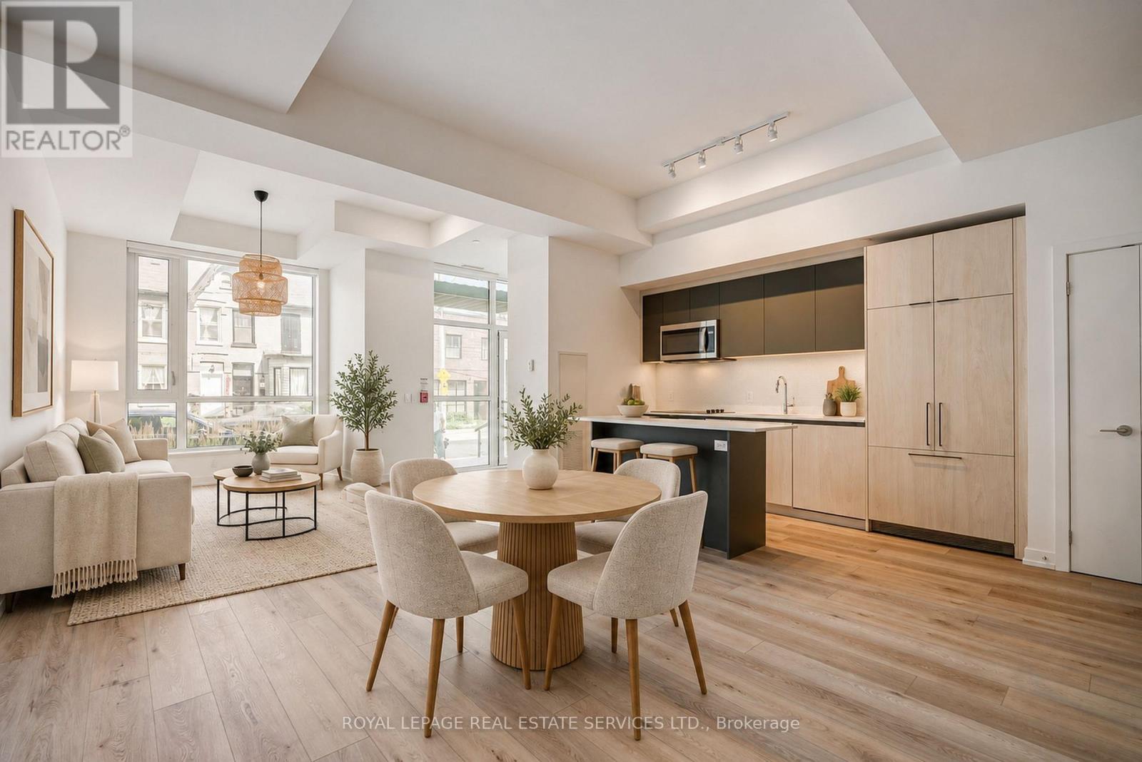 131 - 156 Logan Avenue, Toronto, Ontario  M4M 0E4 - Photo 4 - E13823188