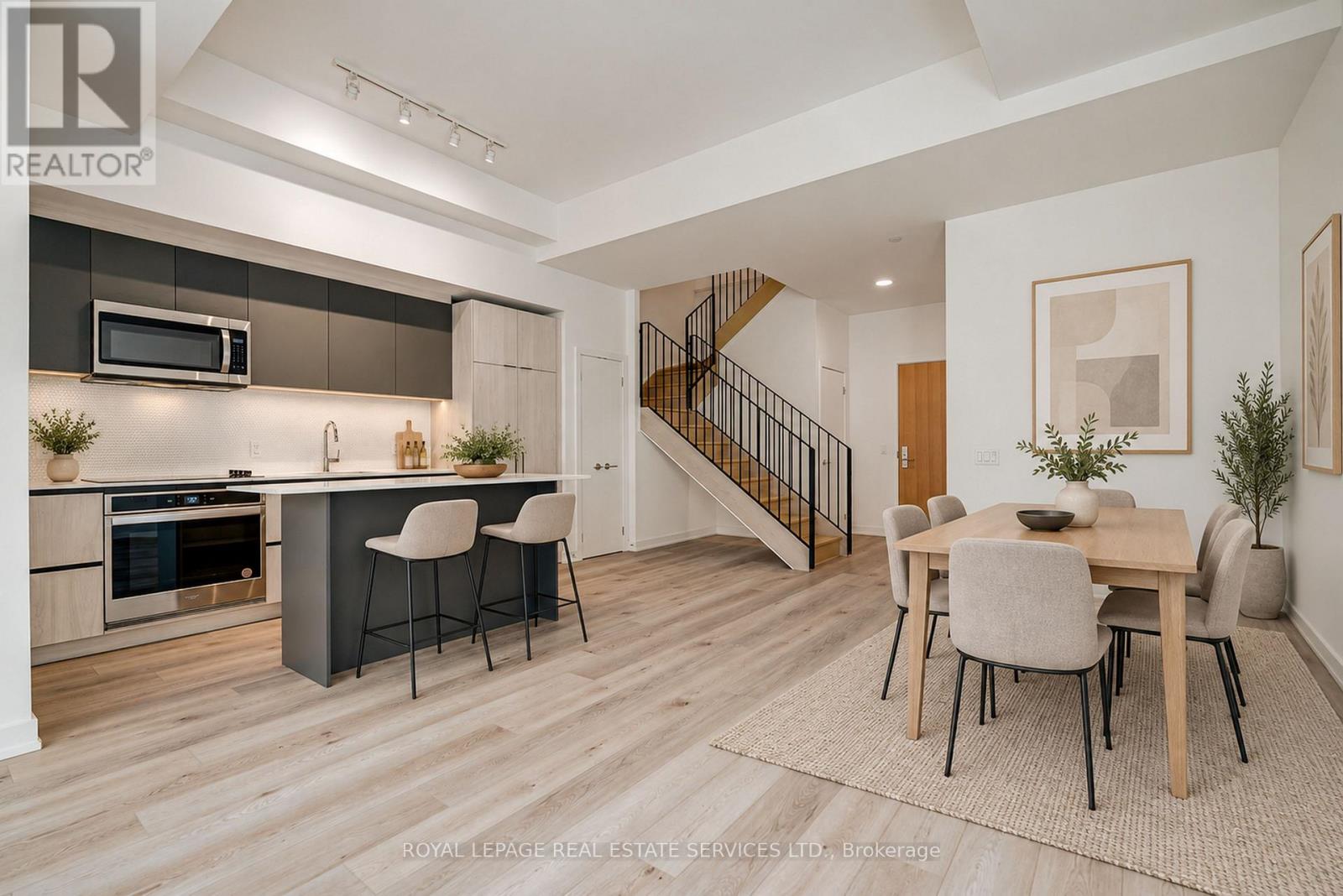131 - 156 Logan Avenue, Toronto, Ontario  M4M 0E4 - Photo 6 - E13823188