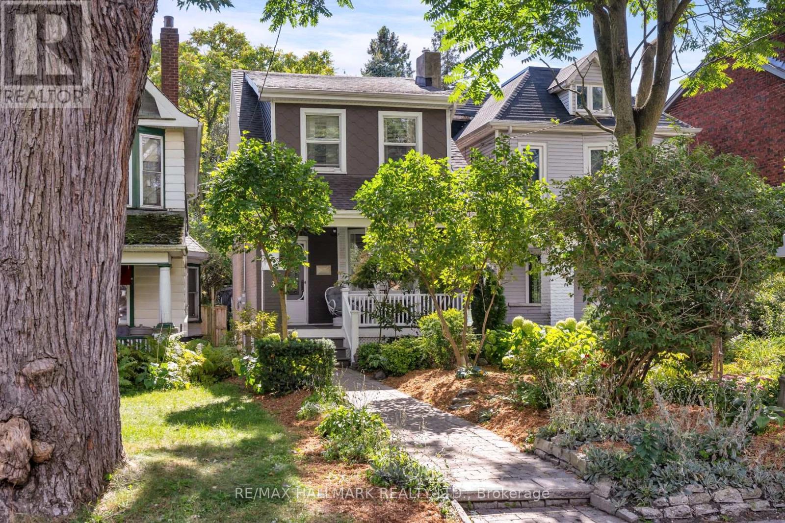 31 CASSELS AVENUE, Toronto, Ontario