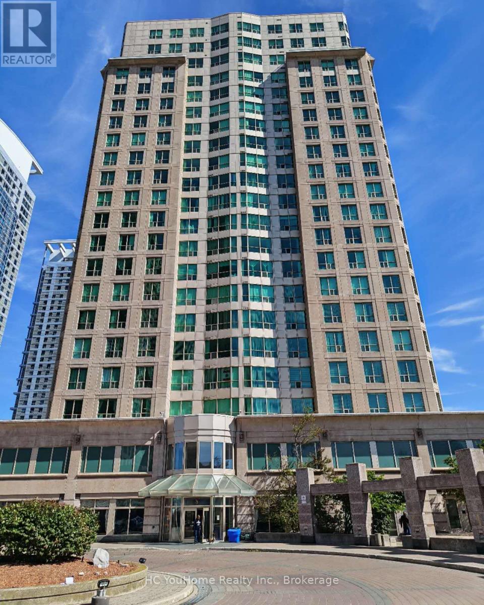 801 - 8 LEE CENTRE DRIVE, Toronto, Ontario