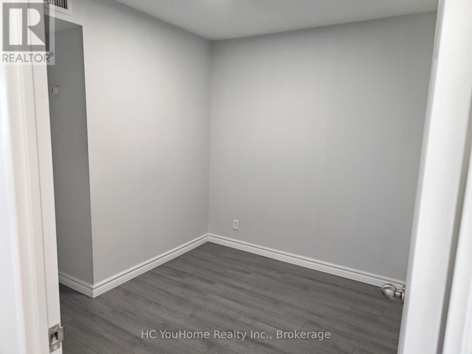 801 - 8 Lee Centre Drive, Toronto, Ontario  M1H 3H8 - Photo 12 - E13823320