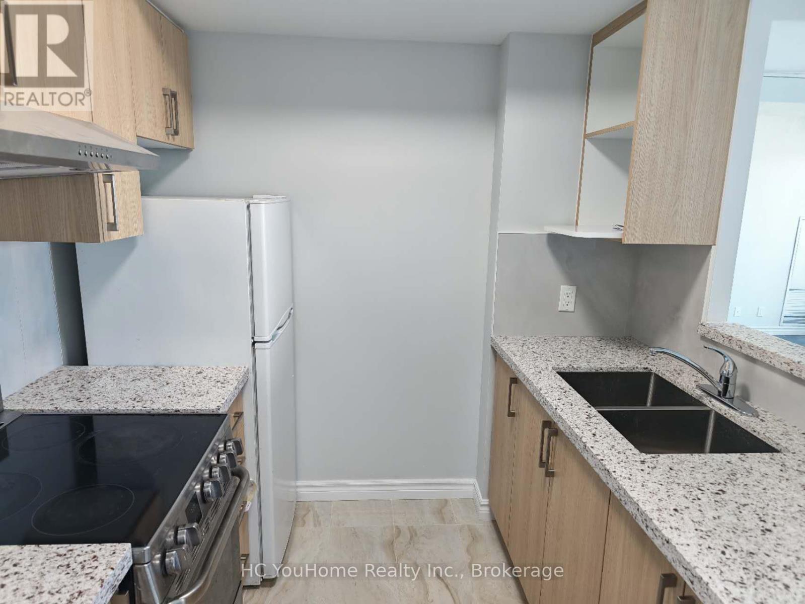 801 - 8 Lee Centre Drive, Toronto, Ontario  M1H 3H8 - Photo 7 - E13823320