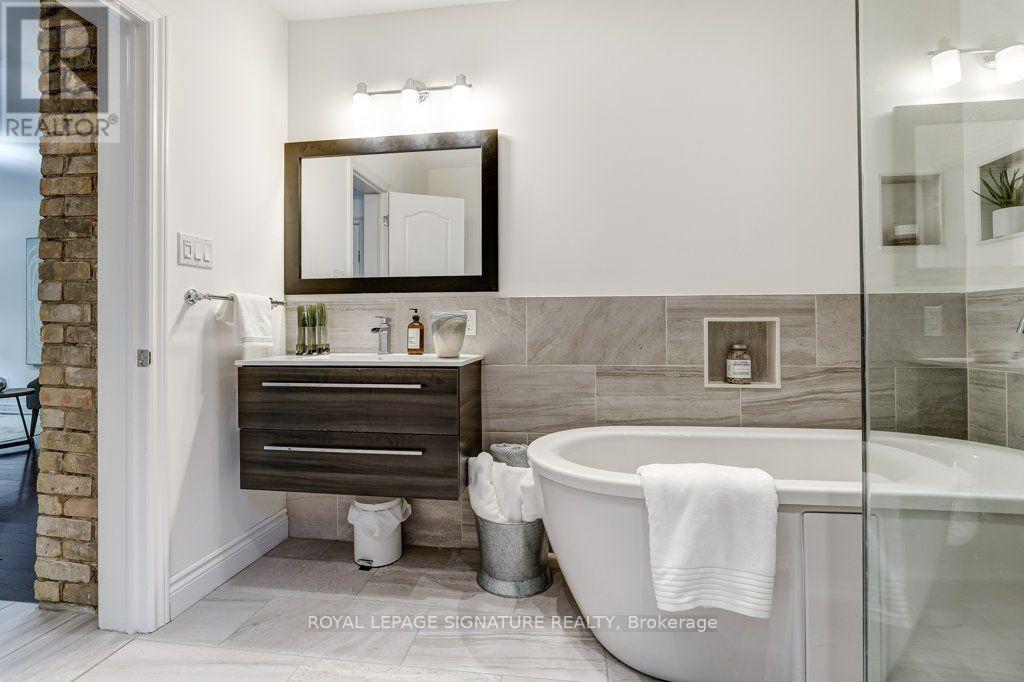 30 Birchmount Road, Toronto, Ontario  M1N 3J4 - Photo 14 - E13823542