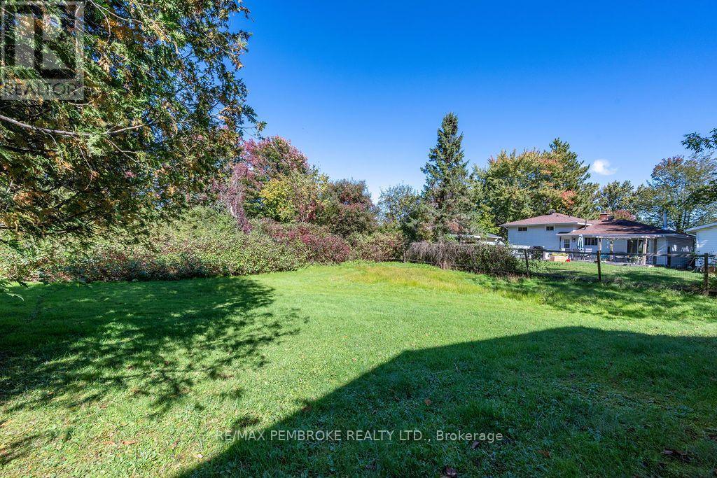 774 Pinegrove Crescent, Petawawa, Ontario  K8A 7E4 - Photo 26 - X13823436