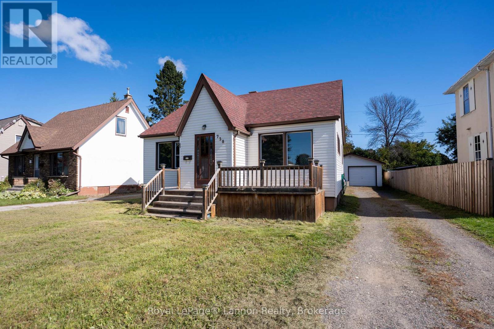 738 Mortimer Avenue E, Thunder Bay, Ontario  P7E 1Y6 - Photo 2 - X13823474
