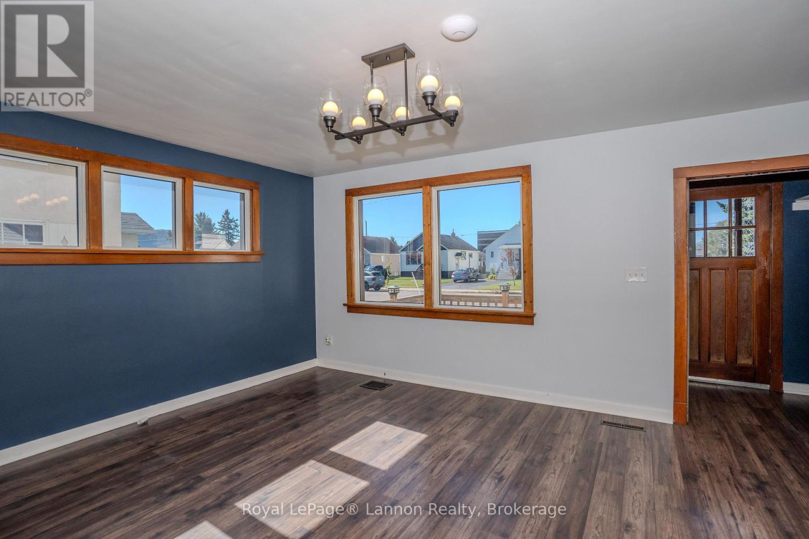 738 Mortimer Avenue E, Thunder Bay, Ontario  P7E 1Y6 - Photo 3 - X13823474
