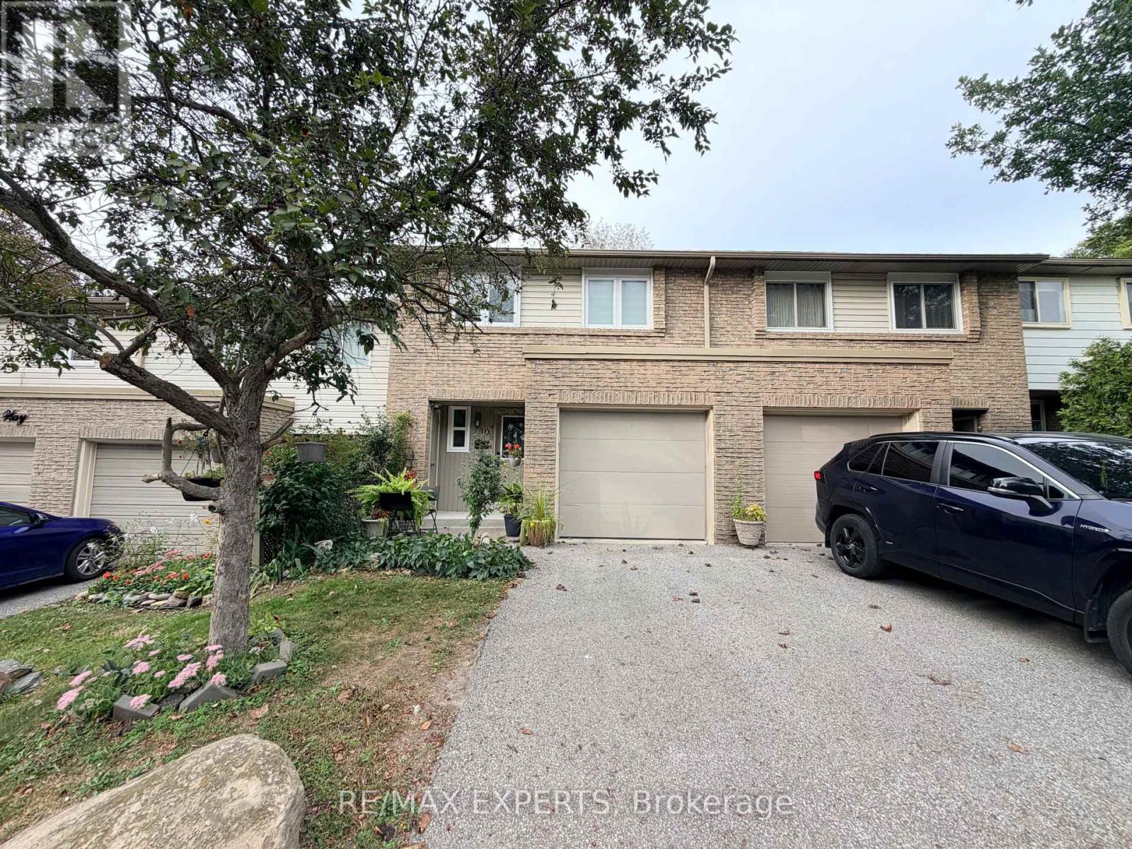 10 Knightsbridge Way, Markham (Markham Village), Ontario  L3P 3W5 - Photo 1 - N13823408
