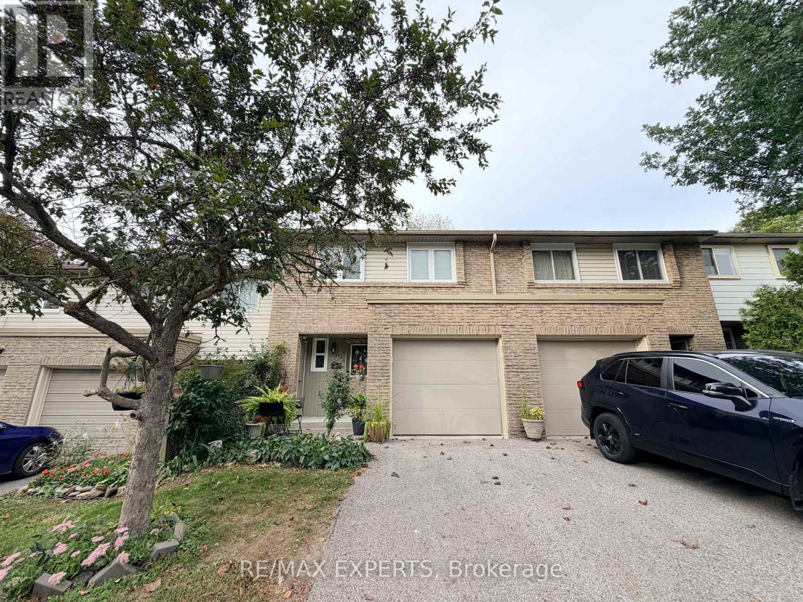 10 Knightsbridge Way, Markham (Markham Village), Ontario  L3P 3W5 - Photo 2 - N13823408
