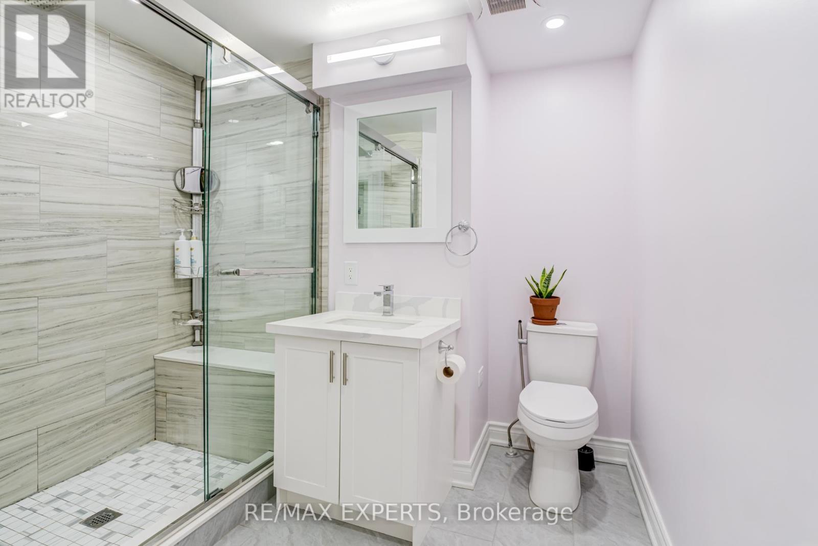 10 Knightsbridge Way, Markham (Markham Village), Ontario  L3P 3W5 - Photo 24 - N13823408