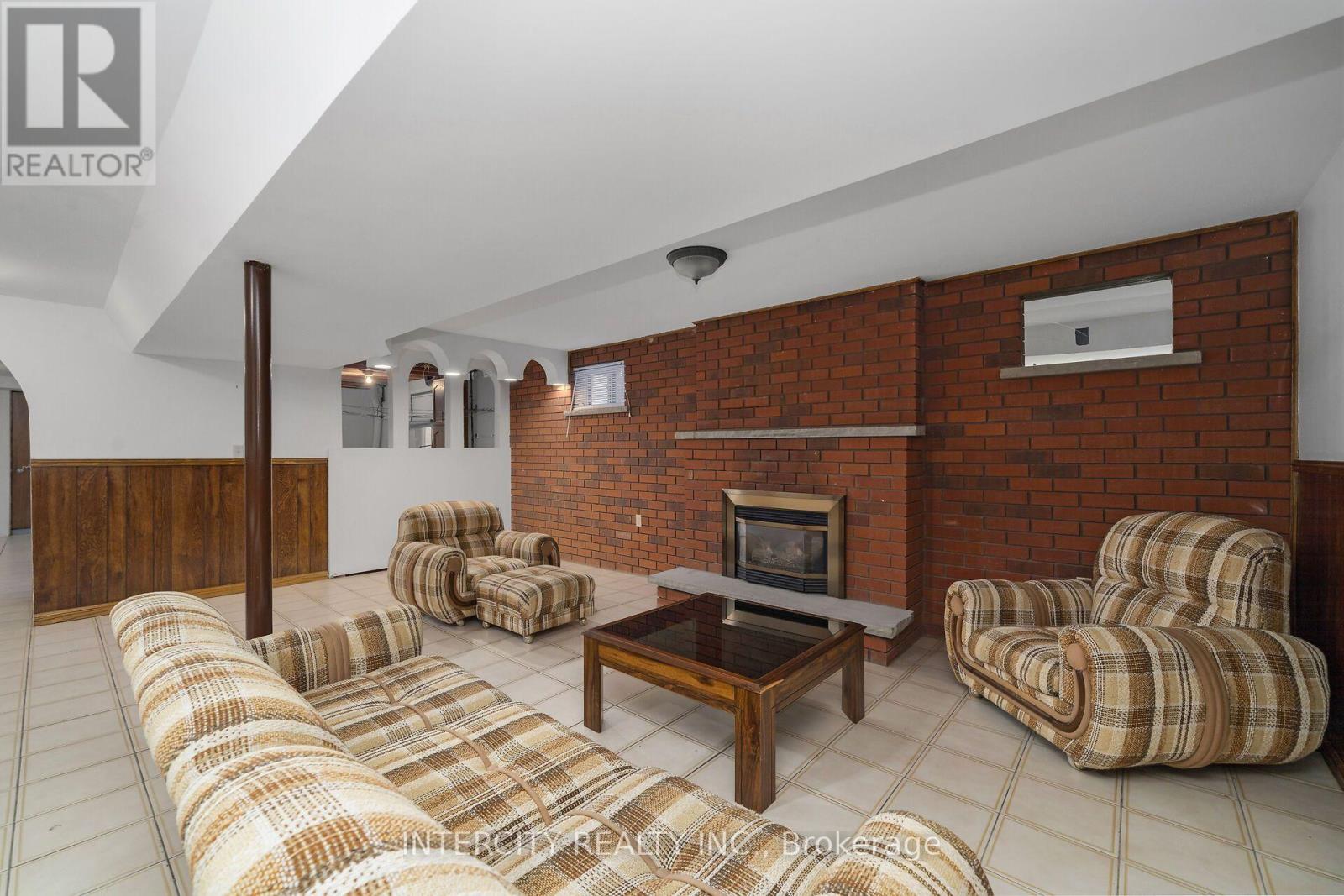 57 Kaiser Drive, Vaughan (West Woodbridge), Ontario  L4L 3V2 - Photo 34 - N13823440