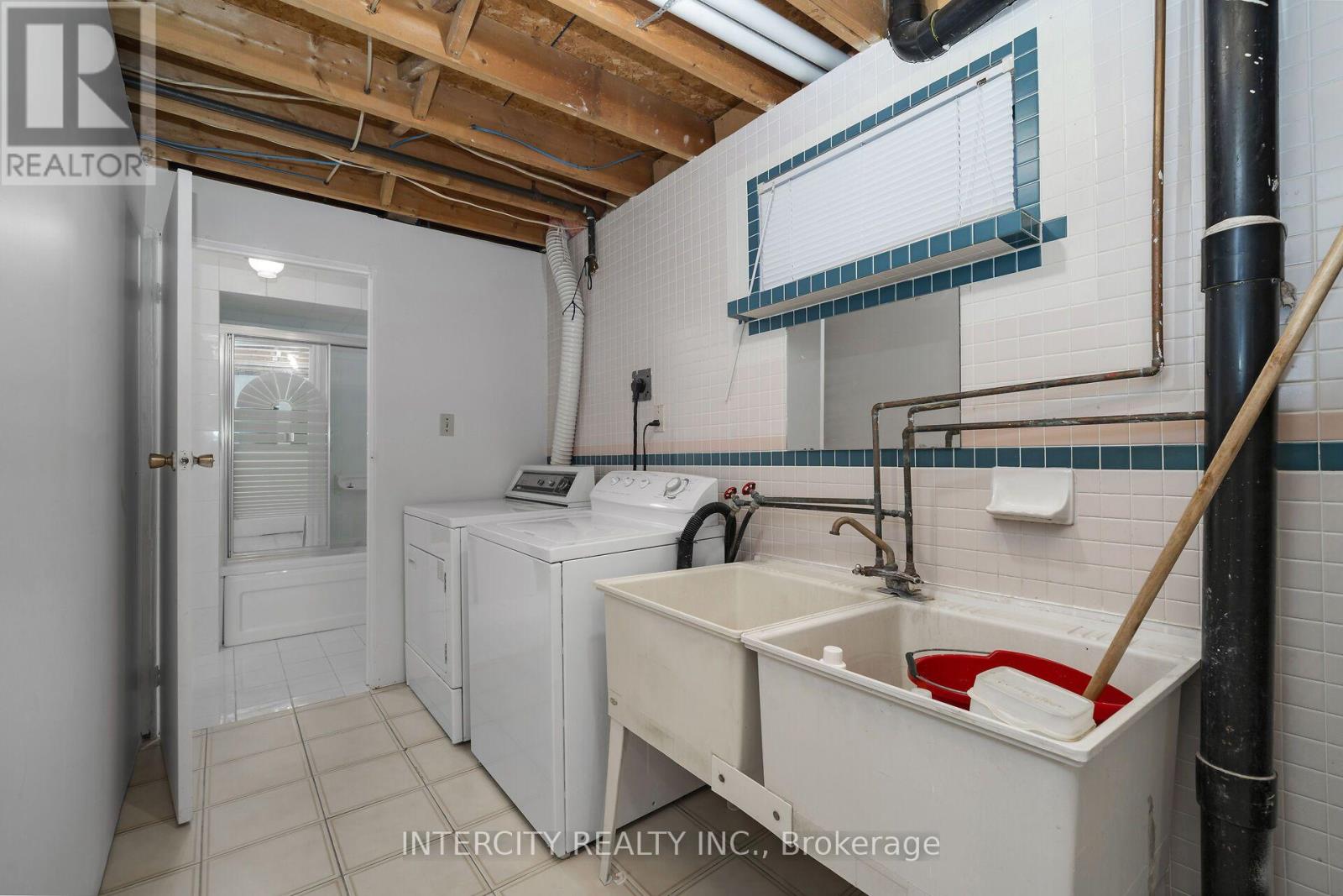 57 Kaiser Drive, Vaughan (West Woodbridge), Ontario  L4L 3V2 - Photo 37 - N13823440