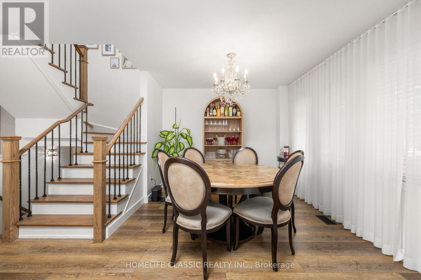 18 Rusty Trail, Vaughan (Vellore Village), Ontario  L4H 2E7 - Photo 6 - N13823442