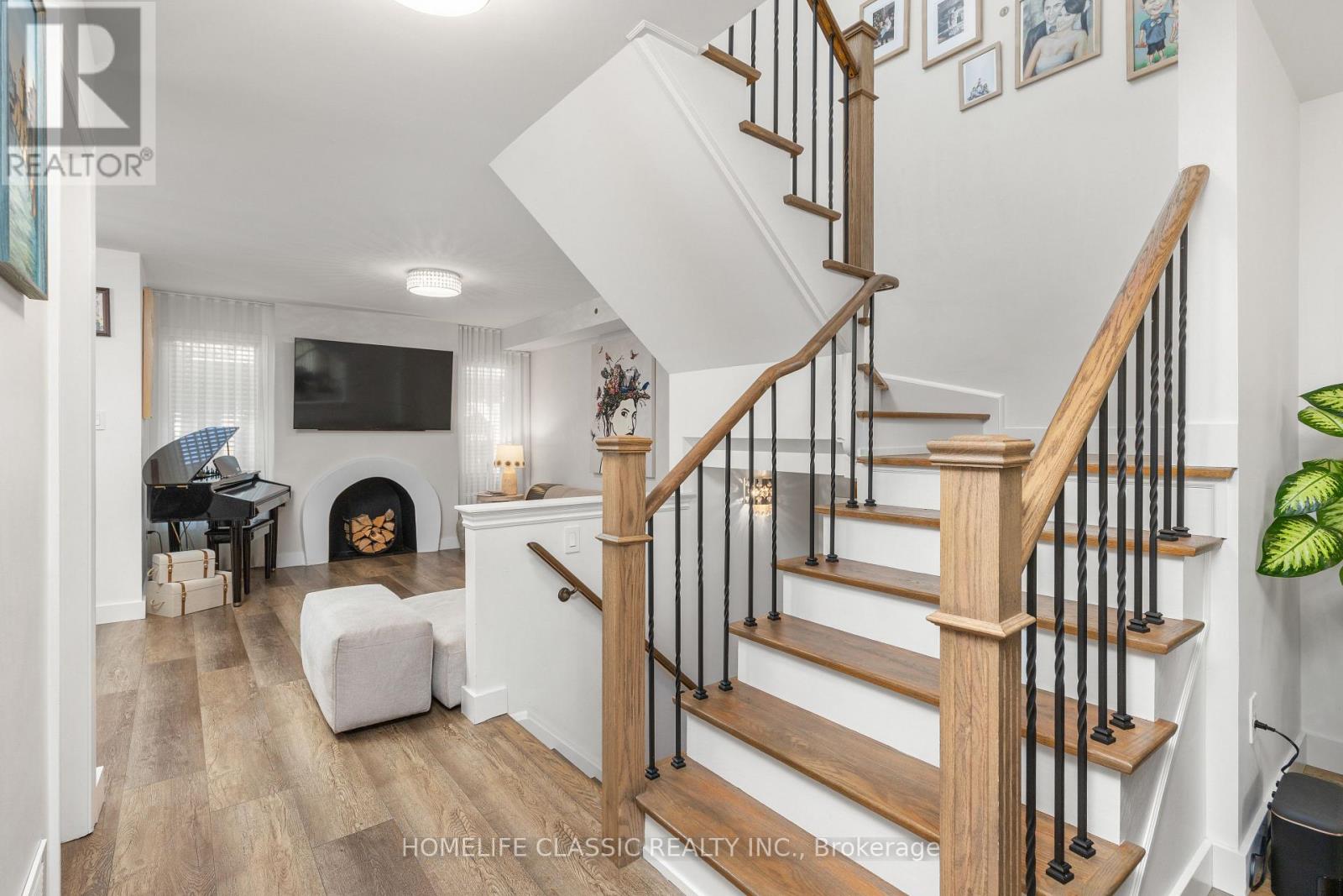 18 Rusty Trail, Vaughan (Vellore Village), Ontario  L4H 2E7 - Photo 9 - N13823442