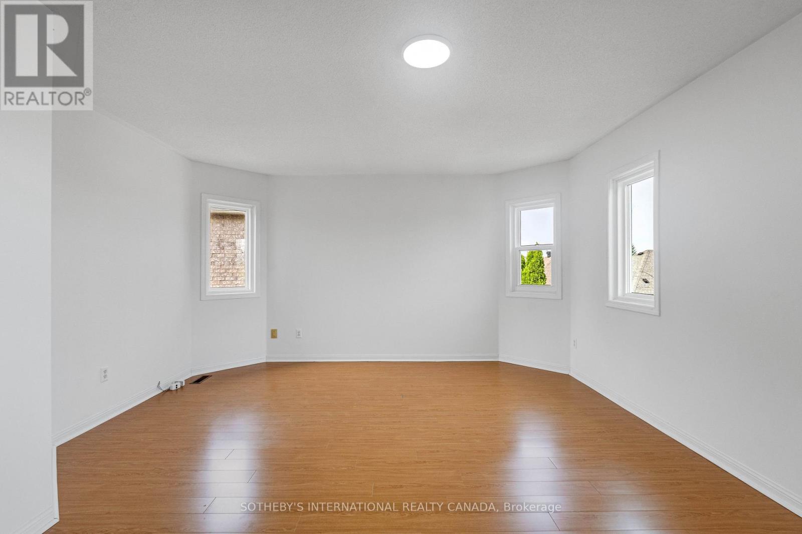 94 Formosa Drive, Richmond Hill (Rouge Woods), Ontario  L4S 1T1 - Photo 9 - N13823544