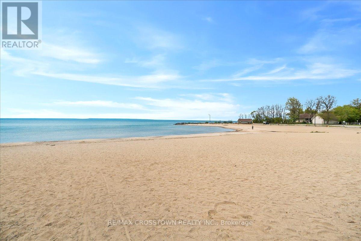 369 Balm Beach Road W, Tiny, Ontario  L0L 2J0 - Photo 12 - S13823358