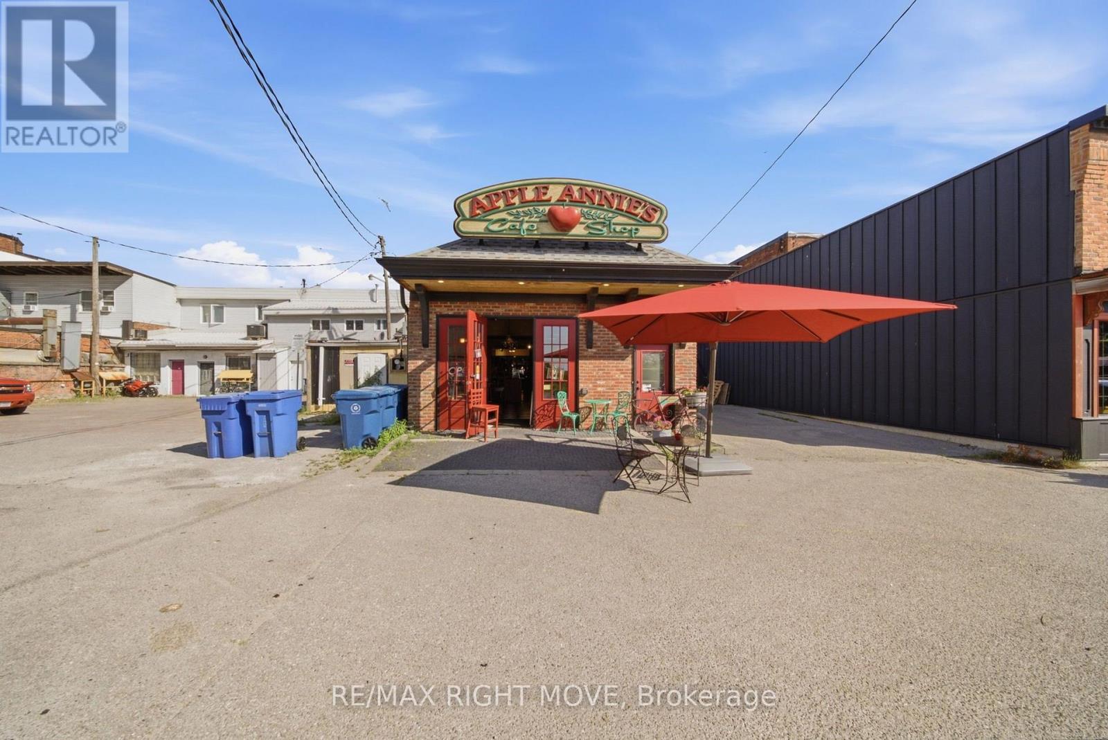 101 Mississaga Street E, Orillia, Ontario  L3V 1V6 - Photo 16 - S13823488