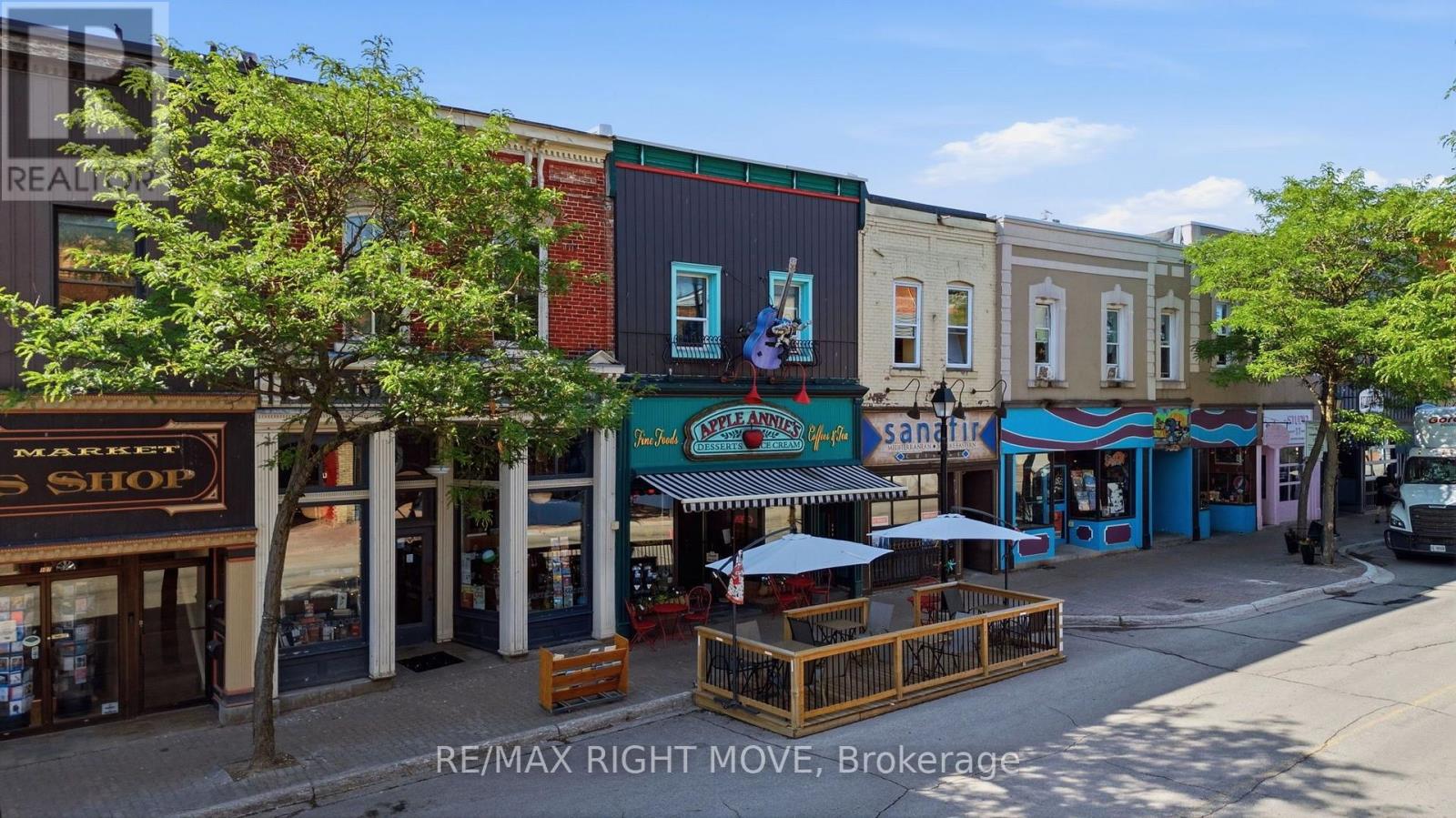 101 Mississaga Street E, Orillia, Ontario  L3V 1V6 - Photo 2 - S13823488