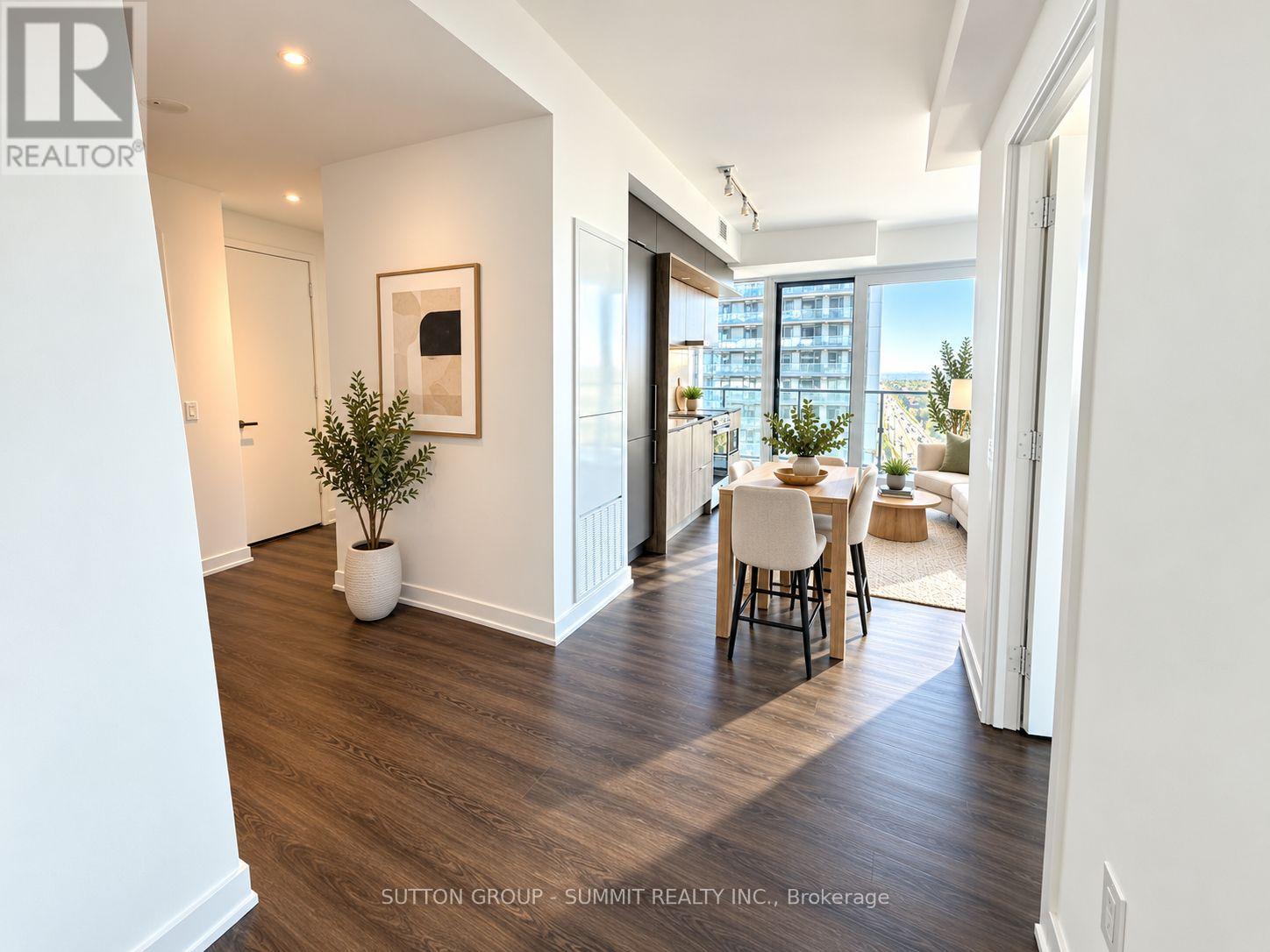 5903 - 448 Burnhamthorpe Road W, Mississauga (City Centre), Ontario  L5B 0R4 - Photo 2 - W13823196