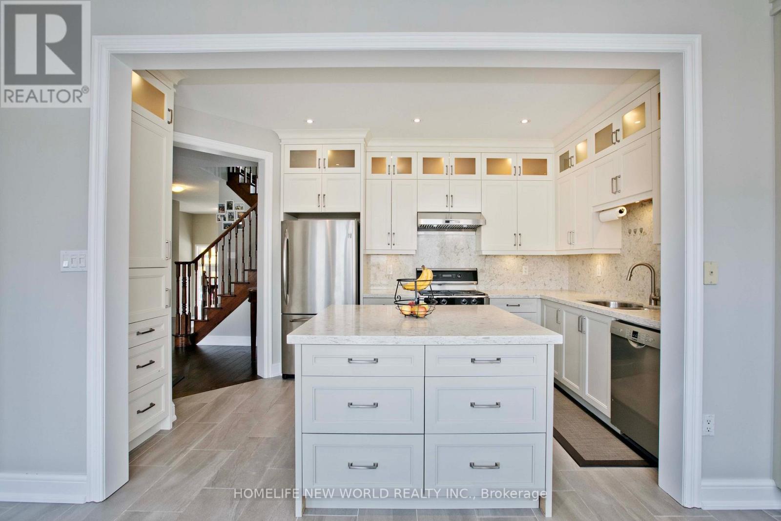 365 Tonelli Lane, Milton (Ha Harrison), Ontario  L9T 0N4 - Photo 2 - W13823216