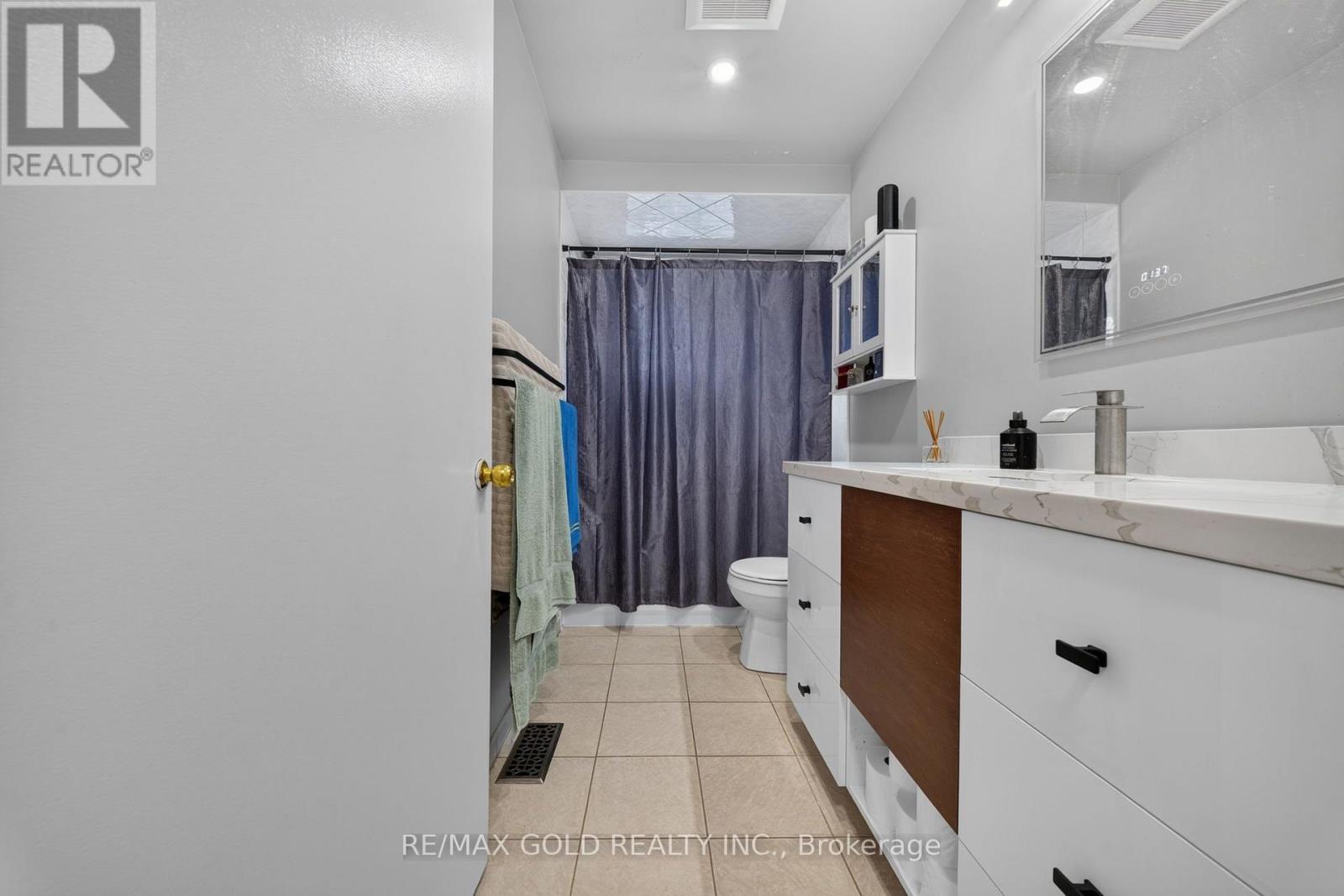 12 Alexandria Crescent, Brampton (Avondale), Ontario  L6T 1N3 - Photo 27 - W13823242