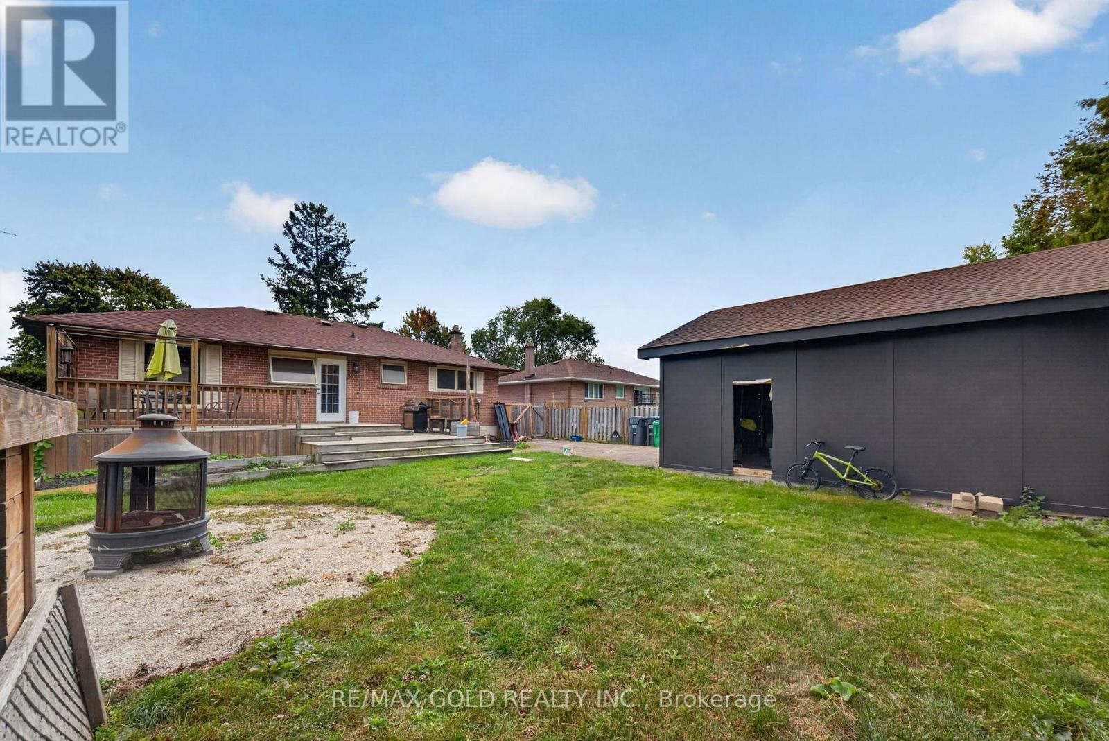 12 Alexandria Crescent, Brampton (Avondale), Ontario  L6T 1N3 - Photo 33 - W13823242
