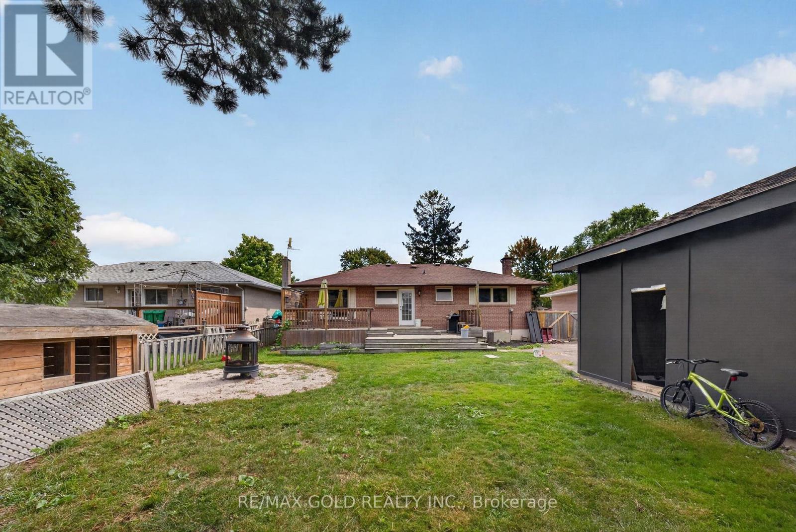 12 Alexandria Crescent, Brampton (Avondale), Ontario  L6T 1N3 - Photo 36 - W13823242