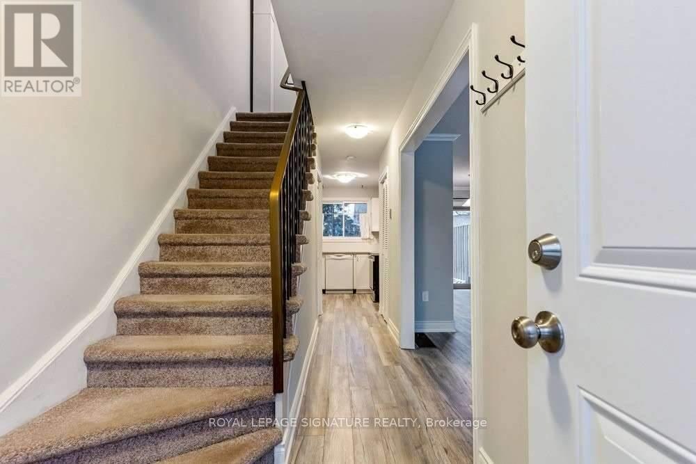 5 - 46 Mountainview Road S, Halton Hills (Georgetown), Ontario  L7G 4K5 - Photo 3 - W13823254