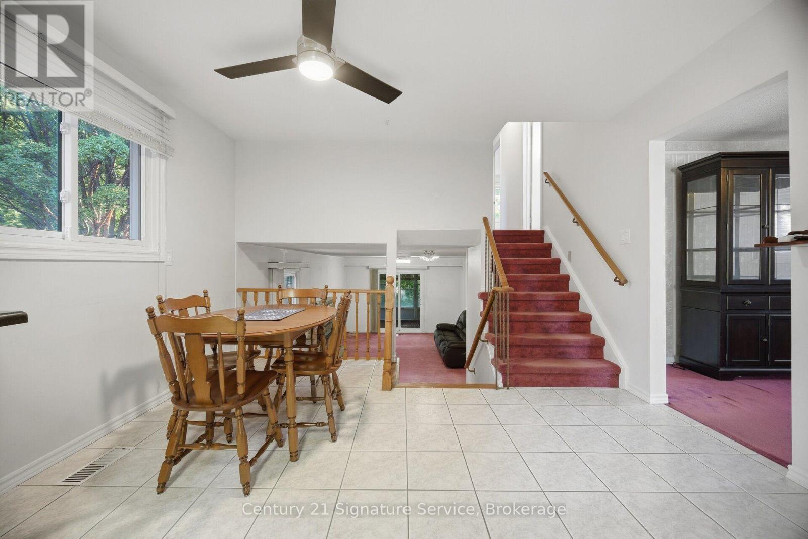 1166 Grand Boulevard, Oakville (Fa Falgarwood), Ontario  L6H 2V1 - Photo 13 - W13823256