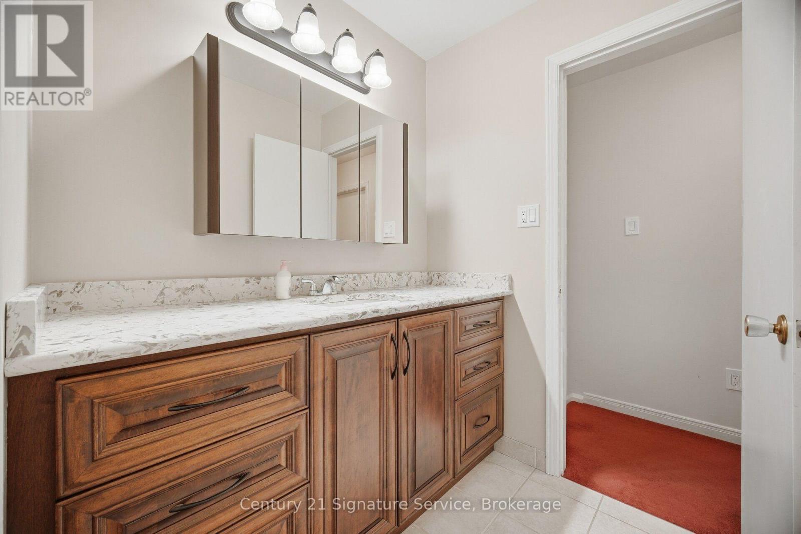 1166 Grand Boulevard, Oakville (Fa Falgarwood), Ontario  L6H 2V1 - Photo 30 - W13823256