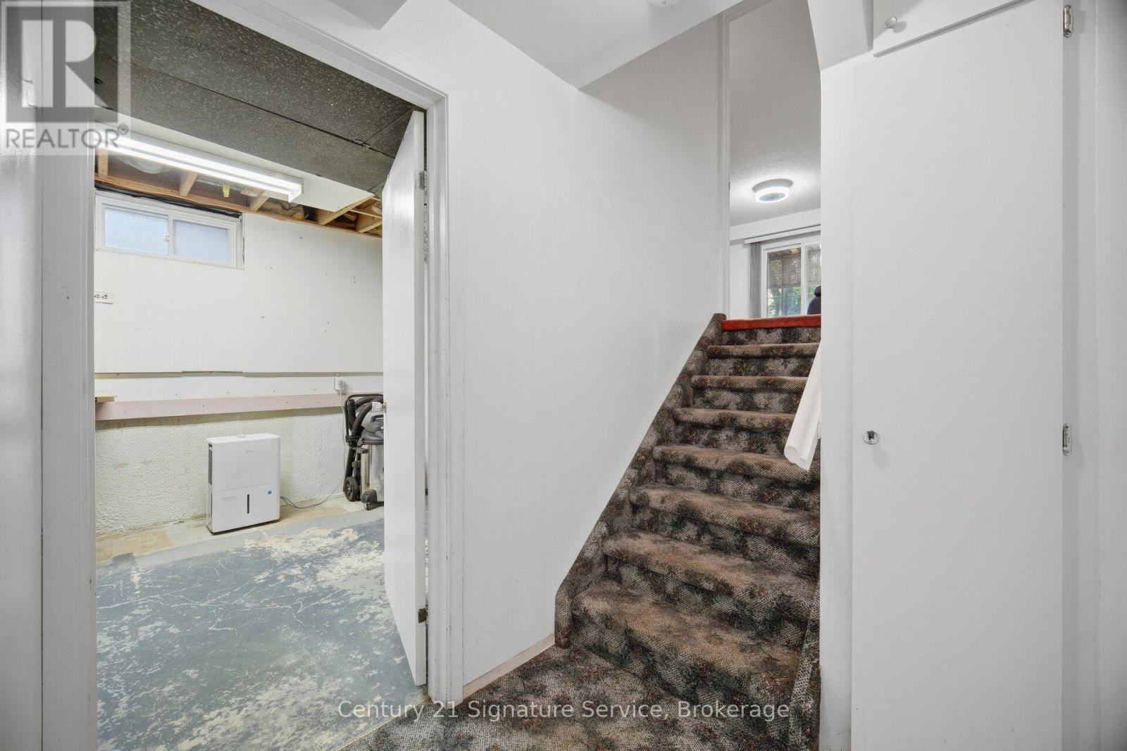 1166 Grand Boulevard, Oakville (Fa Falgarwood), Ontario  L6H 2V1 - Photo 35 - W13823256