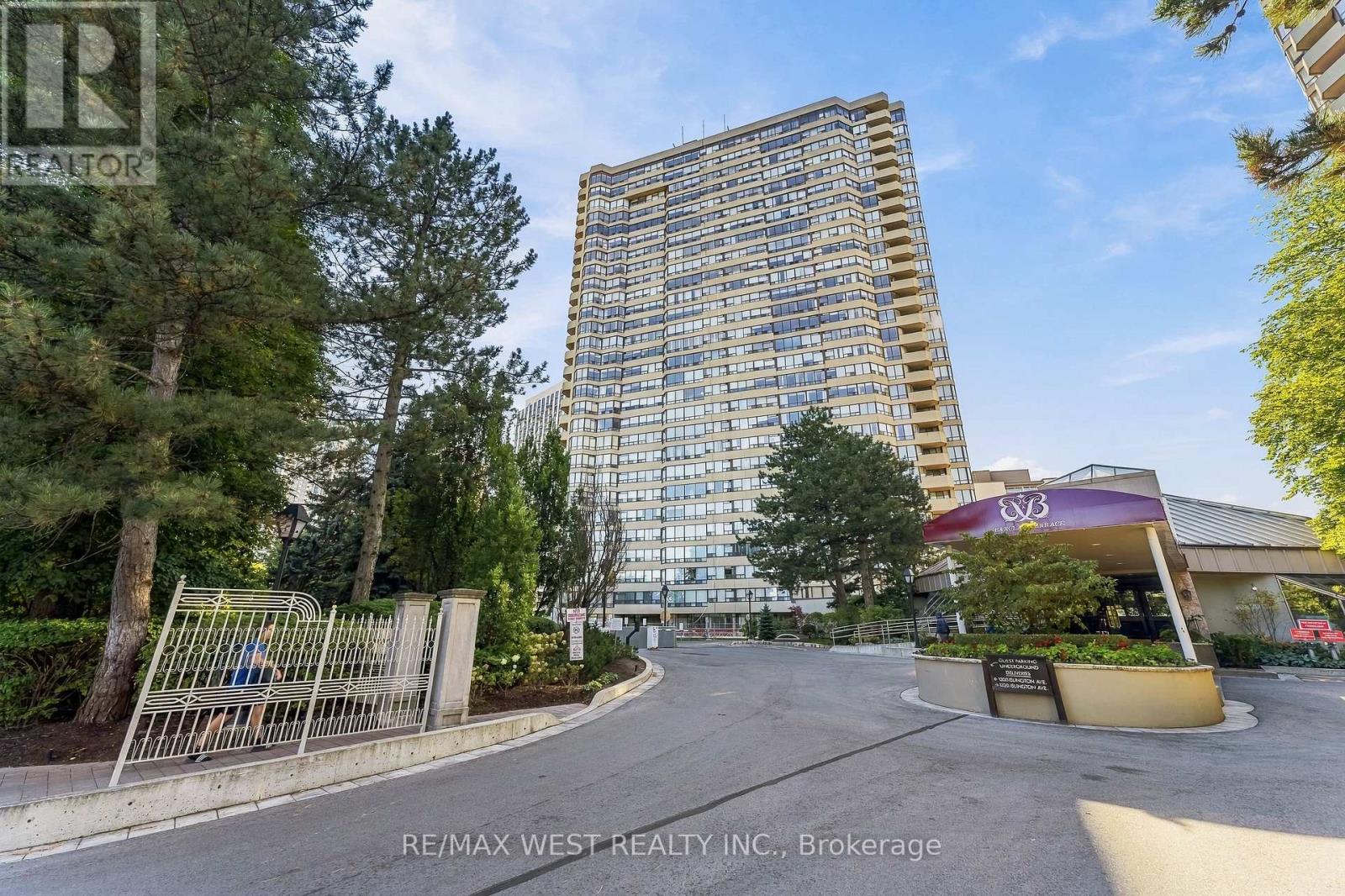 1009 - 1320 ISLINGTON AVENUE, toronto (islington-city centre west), Ontario