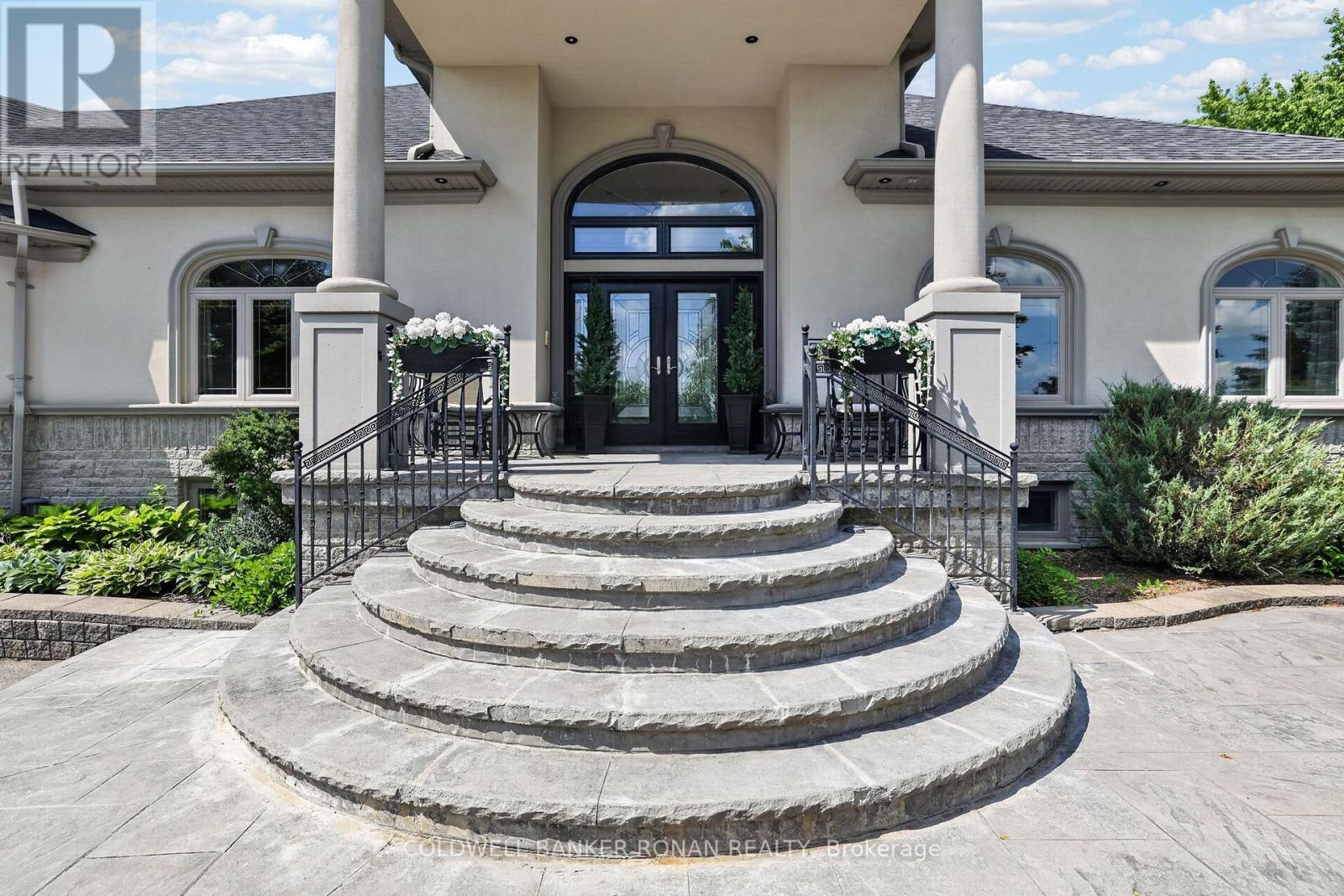 9 Moraine Place, Caledon (Palgrave), Ontario  L7E 0E5 - Photo 7 - W13823288
