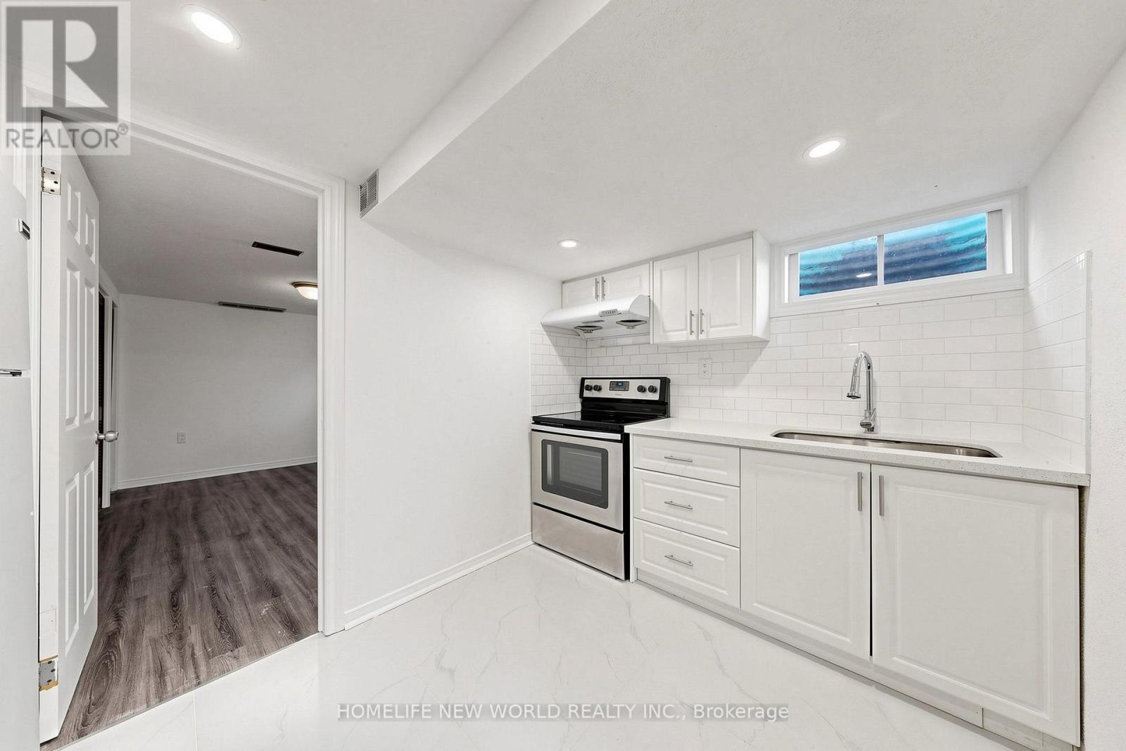 12 Greyfriar Court, Toronto (Glenfield-Jane Heights), Ontario  M3N 2A9 - Photo 24 - W13823342
