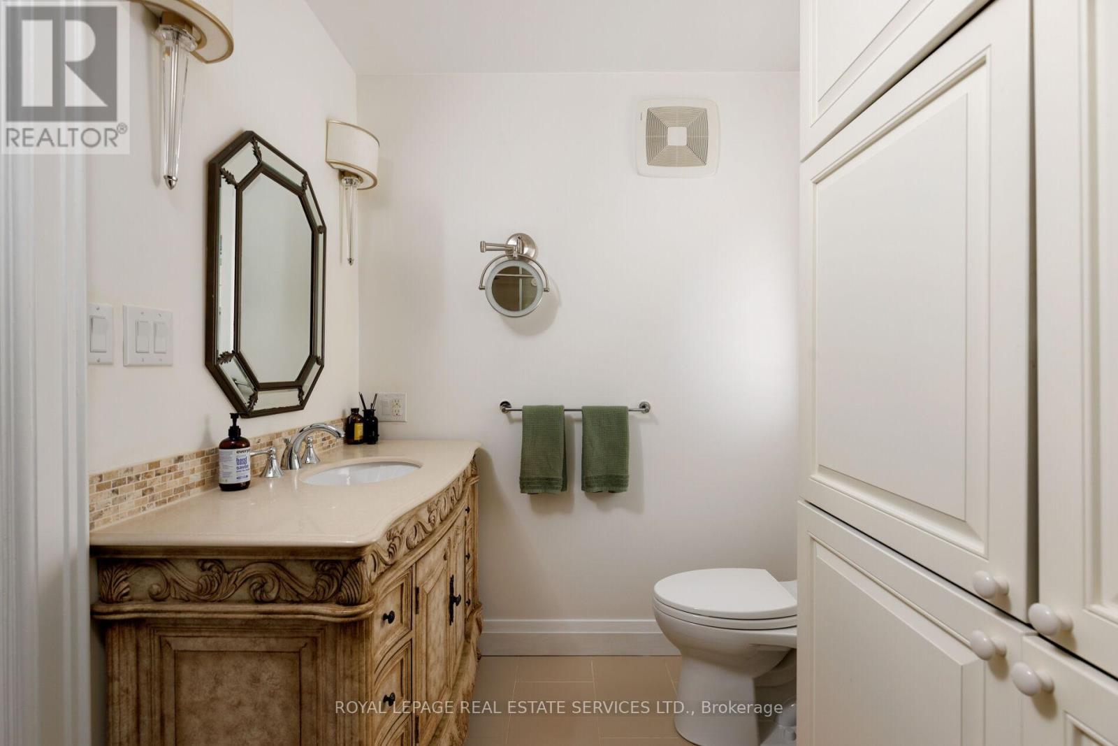 35 Bywood Drive, Toronto (Princess-Rosethorn), Ontario  M9A 1M1 - Photo 24 - W13823470