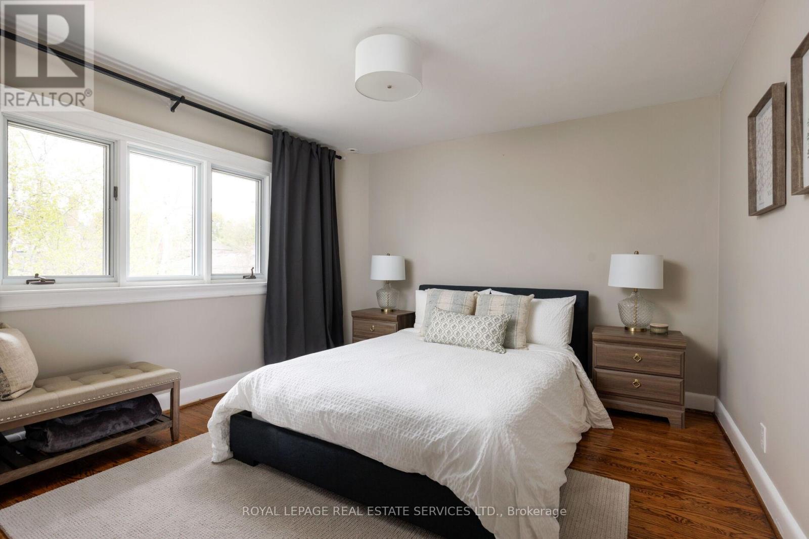 35 Bywood Drive, Toronto (Princess-Rosethorn), Ontario  M9A 1M1 - Photo 31 - W13823470