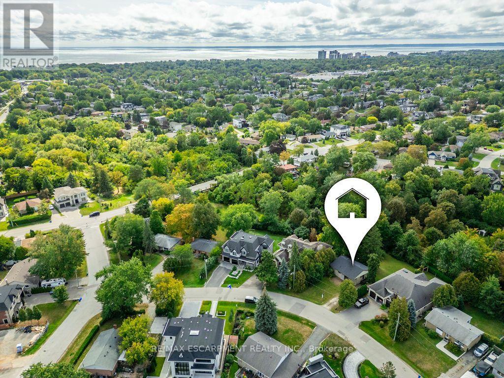 526 STAFFORD DRIVE, Oakville, Ontario