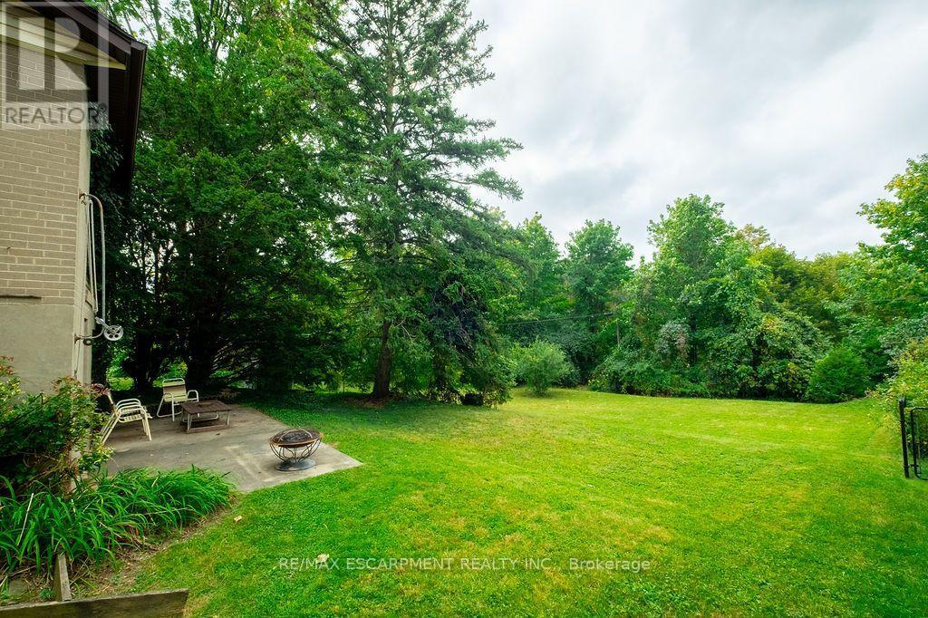 526 Stafford Drive, Oakville, Ontario  L6L 4M5 - Photo 10 - W13823506
