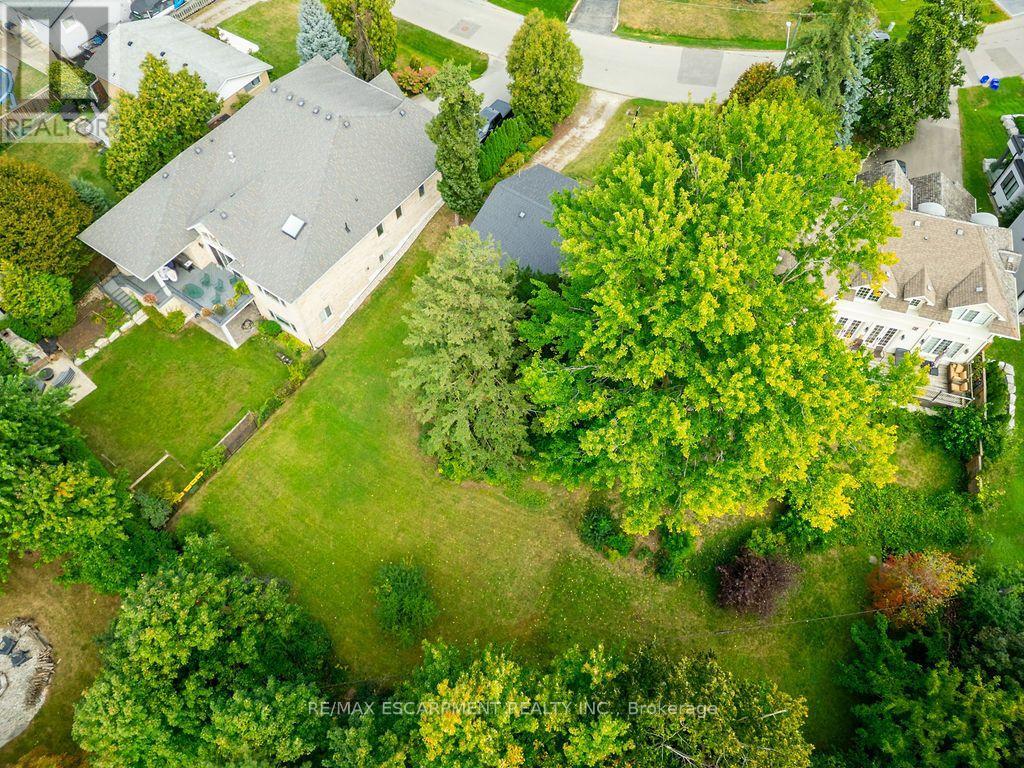 526 Stafford Drive, Oakville, Ontario  L6L 4M5 - Photo 23 - W13823506