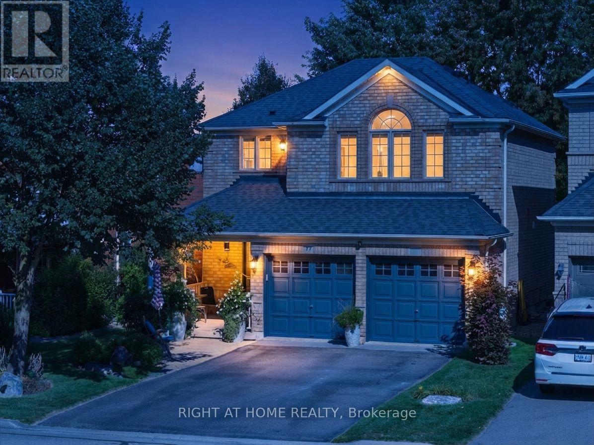 77 SHONIKER DRIVE, Newmarket, Ontario